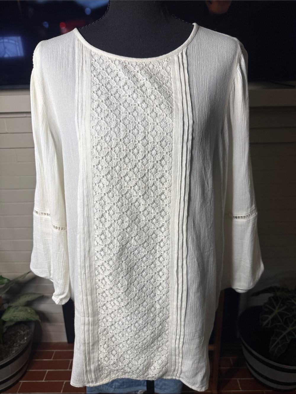 Chico's Cream Lace-Front Tunic Top